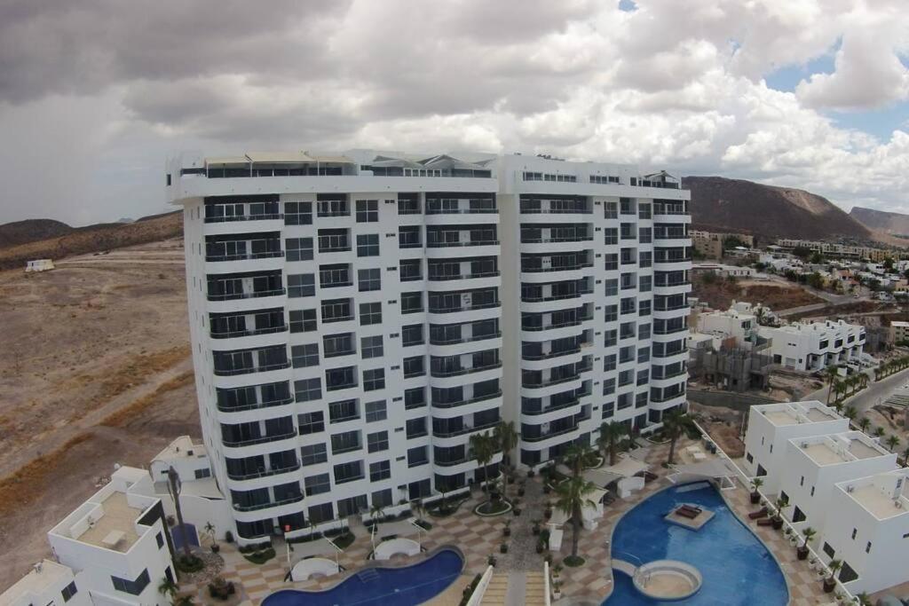 Condo En Torres Cantera De 2 Recamaras 2 1/2 Banos La Paz Exterior photo